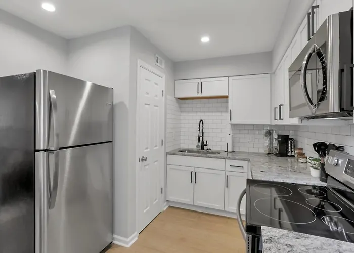 The Schumacher Place - New 2 Br * Columbus