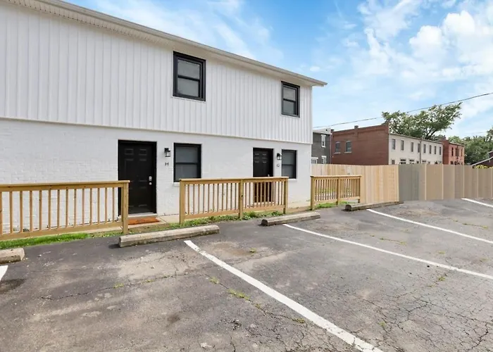 The Schumacher Place - New 2 Br *