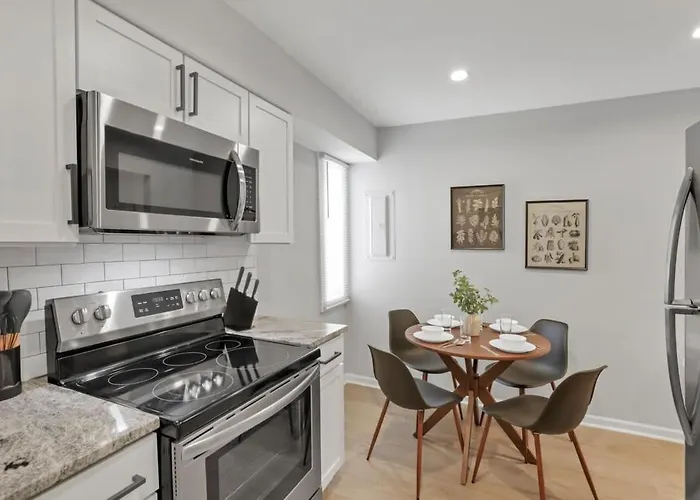 The Schumacher Place - New 2 Br Apartment Columbus