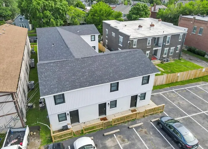 The Schumacher Place - New 2 Br Apartment Columbus