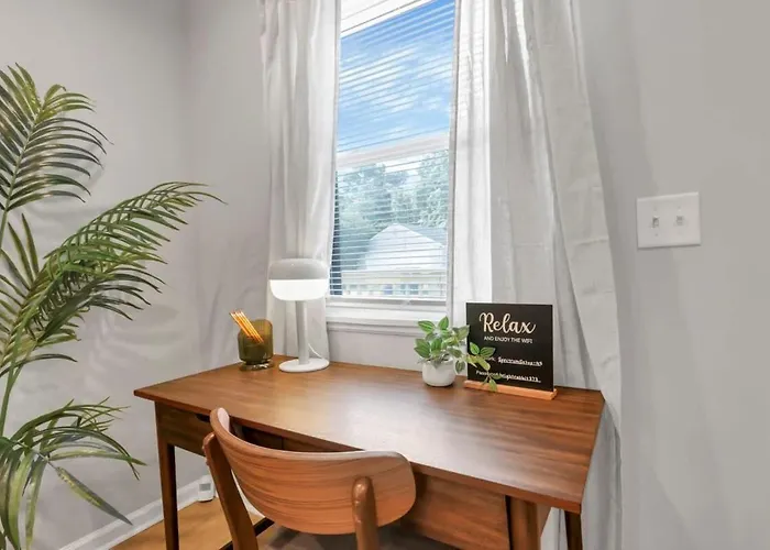 The Schumacher Place - New 2 Br *